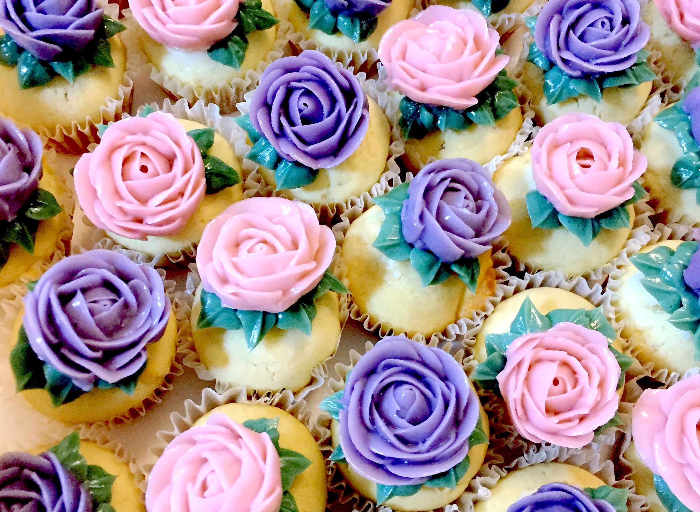 Mini Cupcake Rose