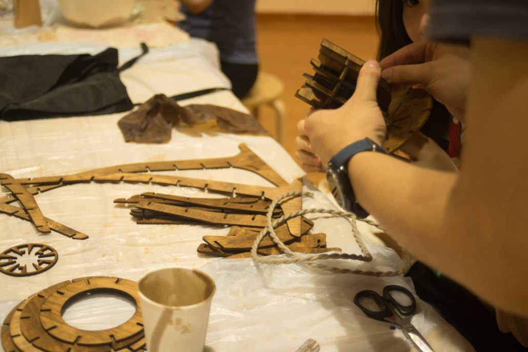 手工木制坐枱灯/ 床头灯工作坊